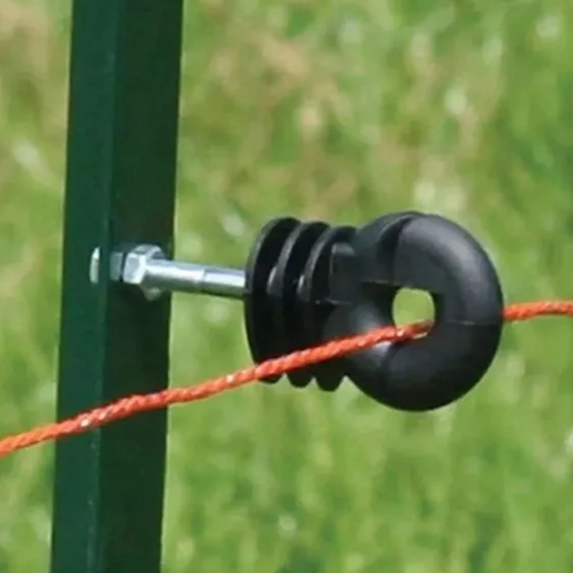 Ringisolator metalen paal